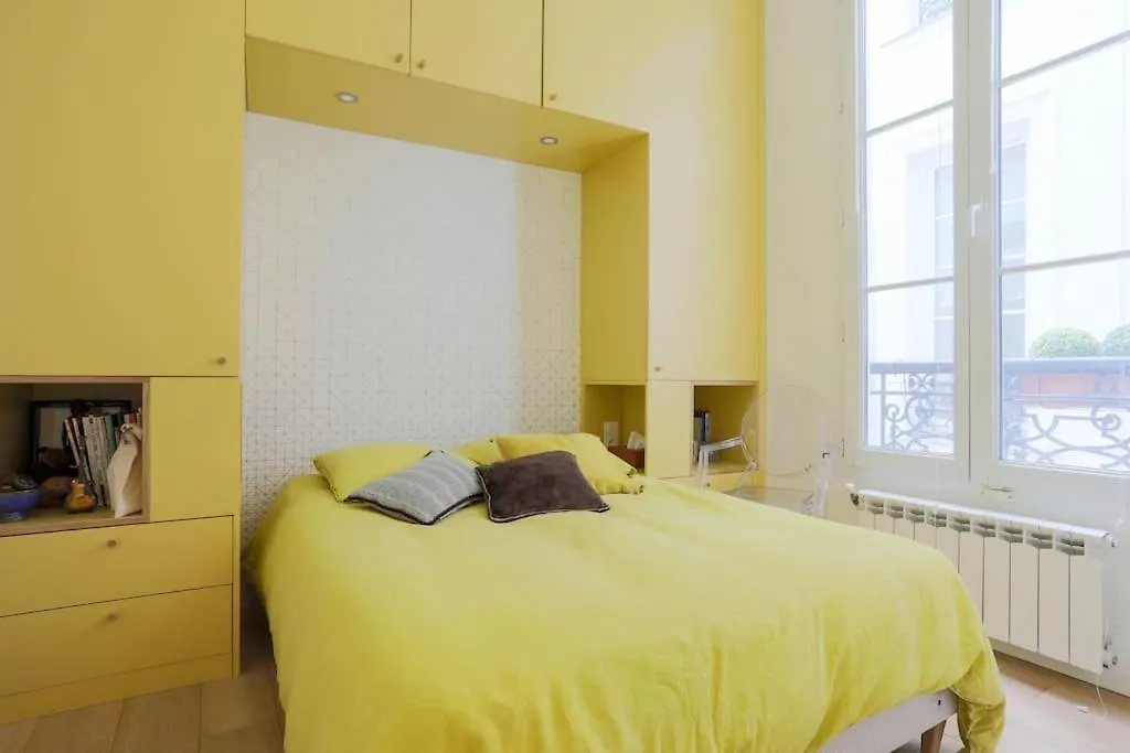 Chic Flat Place Des Vosges Paris Apartment