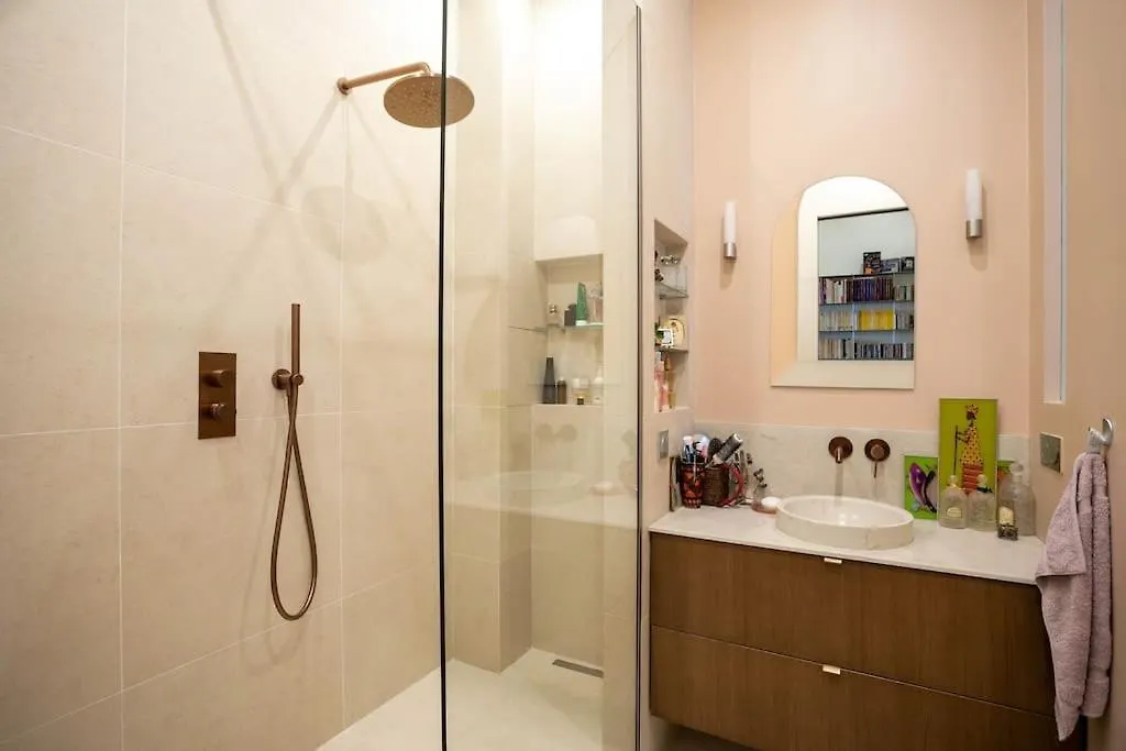 Chic Flat Place Des Vosges Paris France