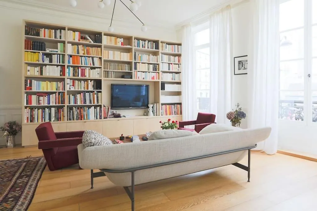 Apartment Chic Flat Place Des Vosges Paris